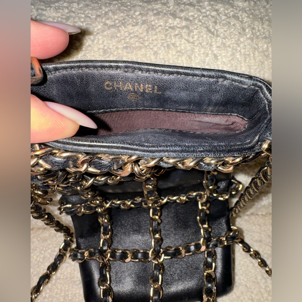 Chanel Tech me out bag 2019 - Picture 2 of 4